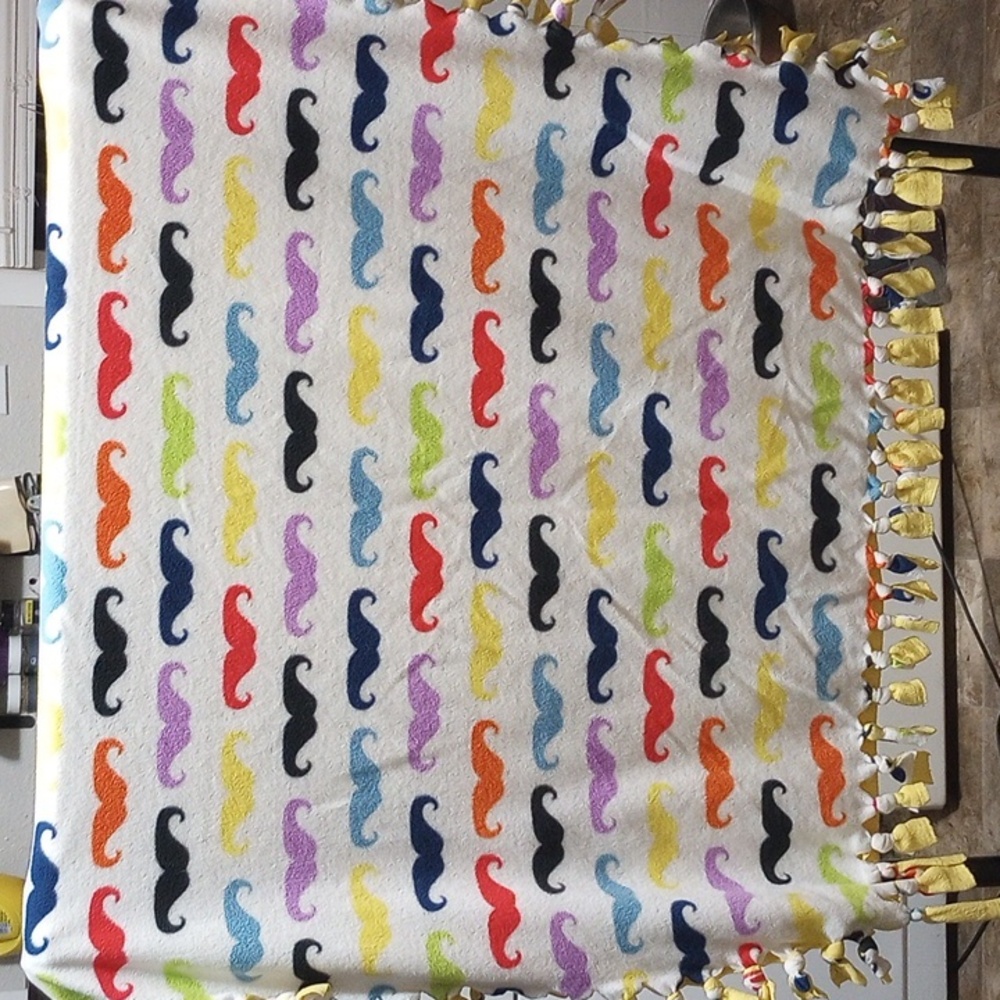 Handmade Colorful Mustache Pattern Throw Blanket